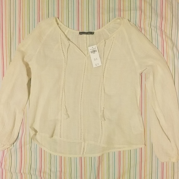 Abercrombie & Fitch Tops - Abercrombie & Fitch beach long sleeve
